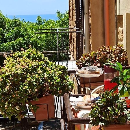 B&B Le 4 Stagioni Sul Viale, Belvedere Di 阿格里真托 外观 照片