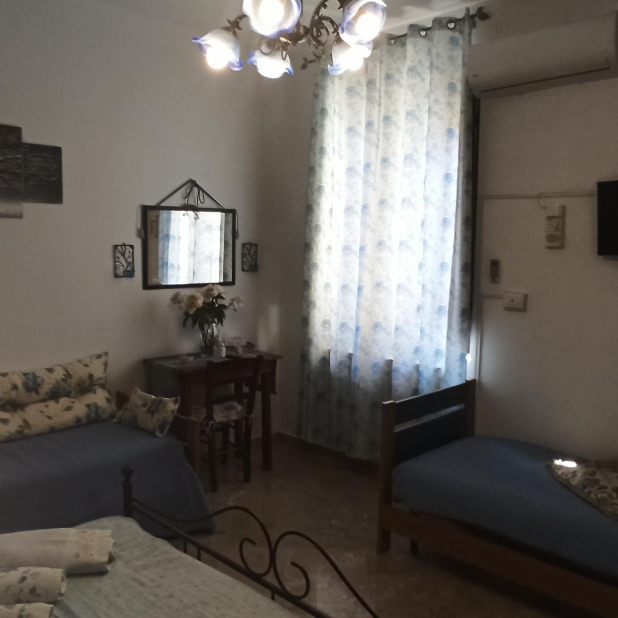 B&B Le 4 Stagioni Sul Viale, Belvedere Di 阿格里真托 客房 照片